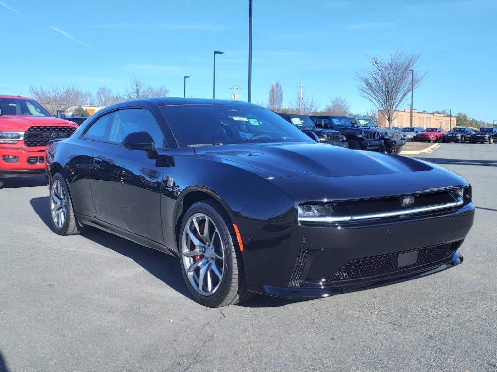 2025 Dodge Charger Daytona Scat Pack photo 4