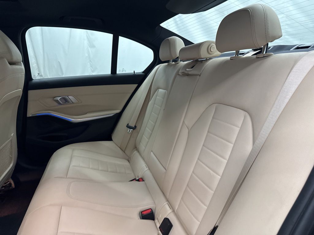 2021 Bmw 330i photo 15