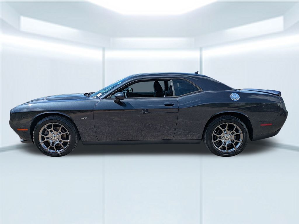 2017 Dodge Challenger GT photo 2