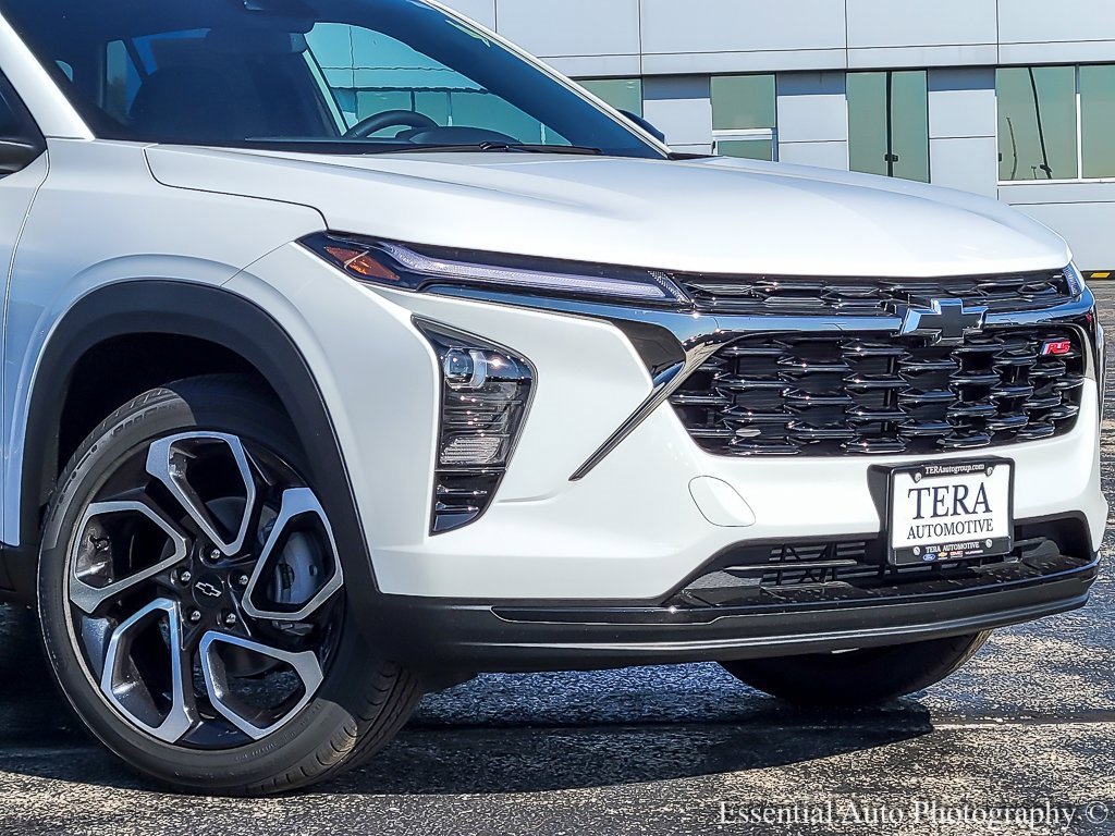 2026 Chevrolet Trax photo 2