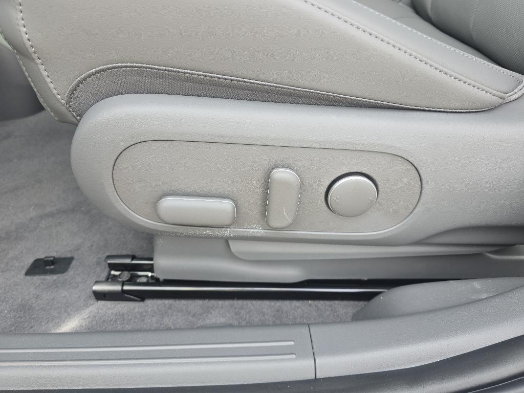 2025 Hyundai Ioniq 5 SEL photo 14