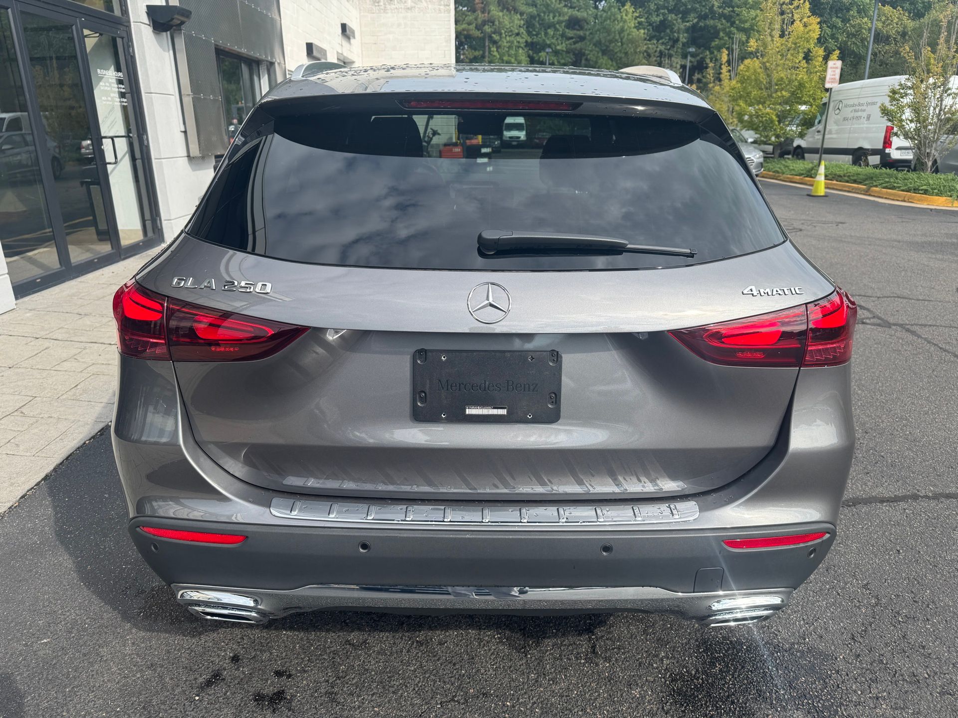 2025 Mercedes Benz GLA 250 4MATIC photo 4