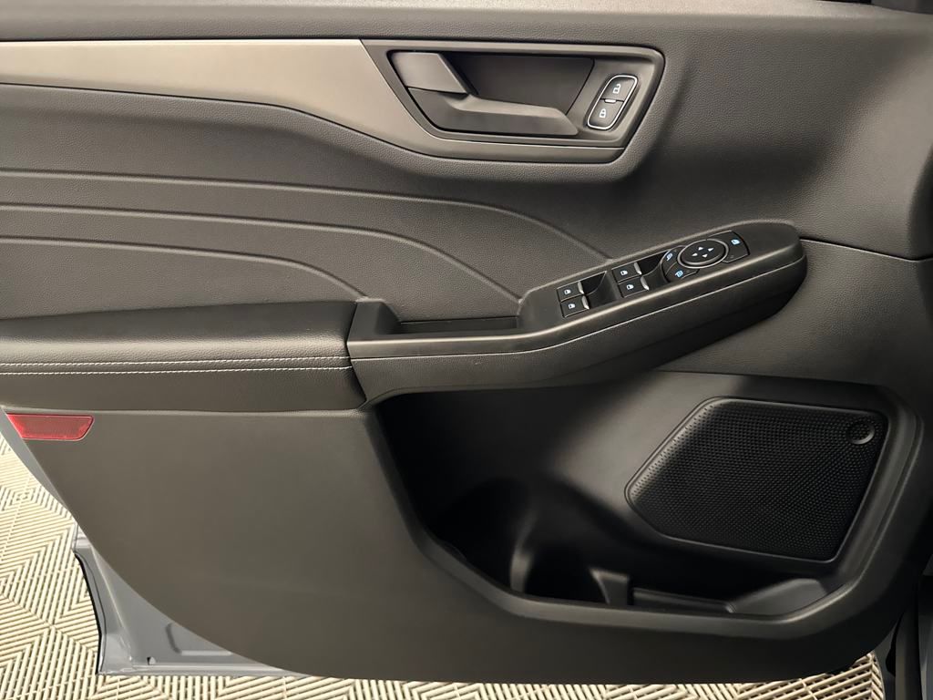 2025 Ford Escape Active photo 15