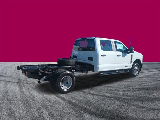 2026 Ford F-350 XL photo 3
