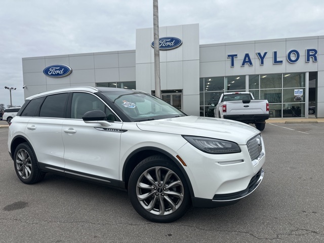 2021 Lincoln Corsair Base's photo