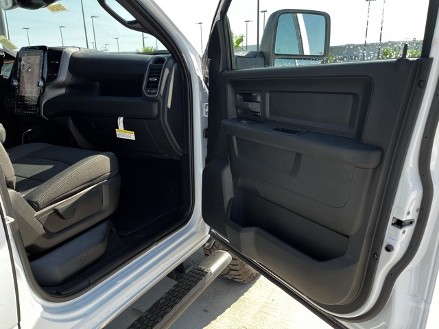 2026 Ram 2500 Tradesman photo 21