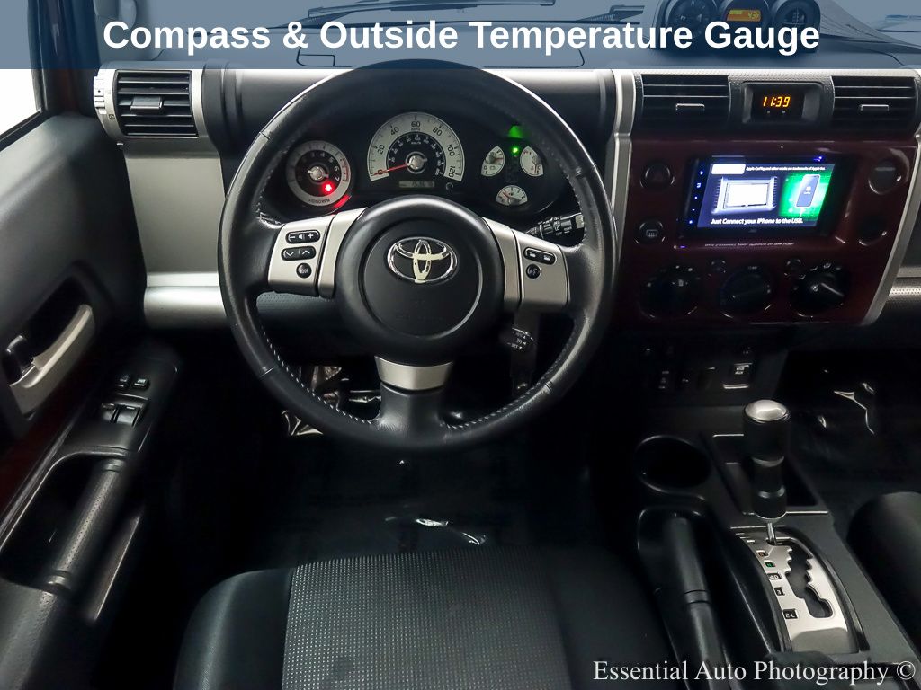 2011 TOYOTA FJ CRUISER - Image 13