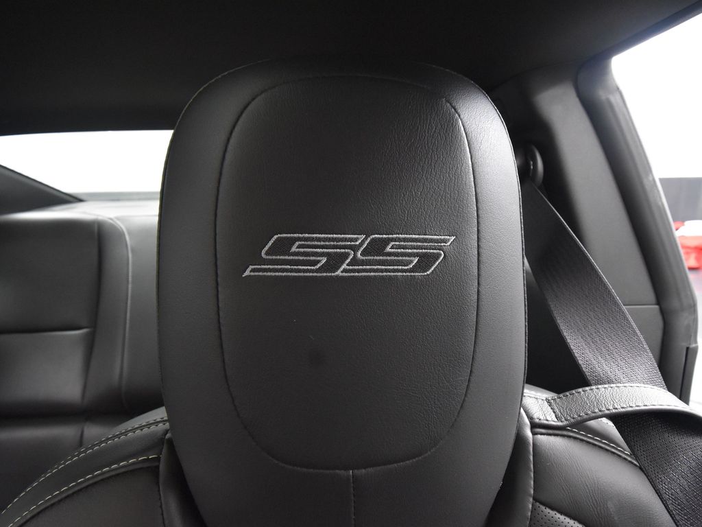 2010 Chevrolet Camaro 2SS RS photo 44