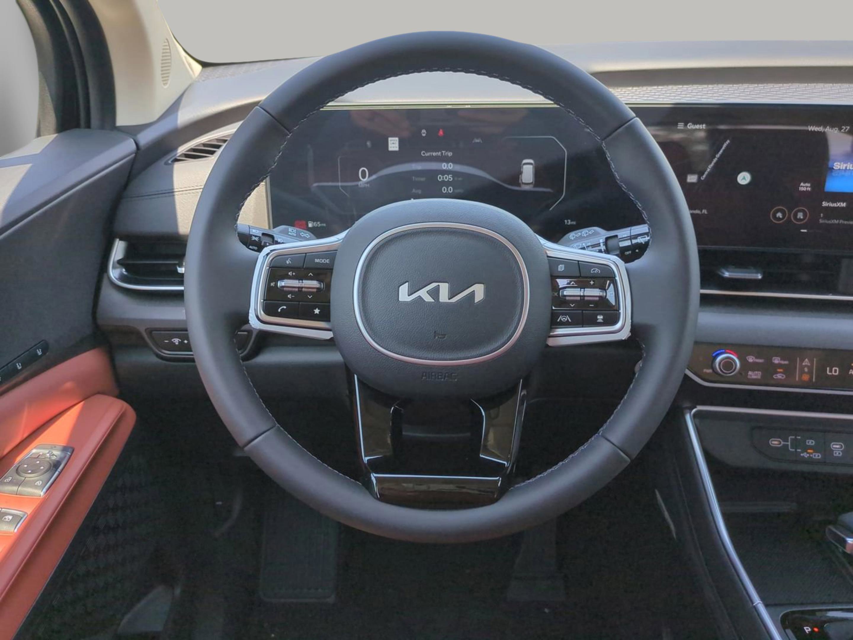 2026 Kia Carnival SX photo 25