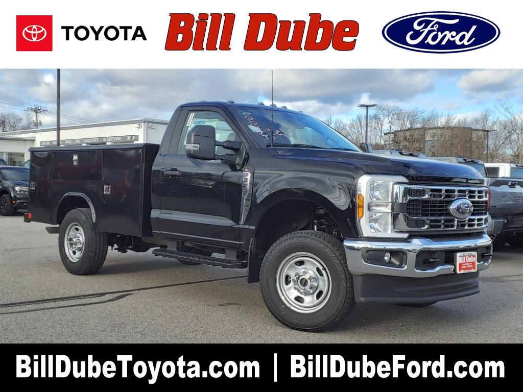 2024 Ford F-350 Super Duty Chassis Cab XL's photo