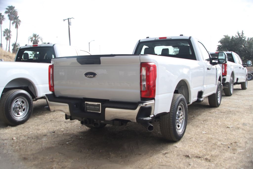 2024 Ford F-350 Super Duty XL