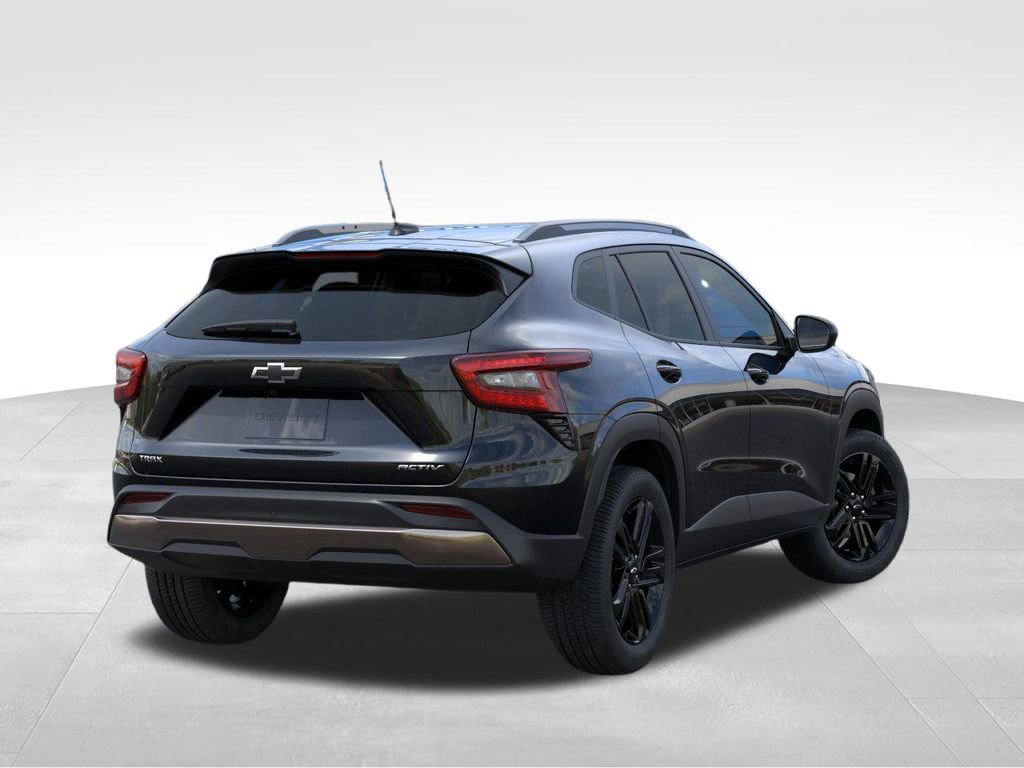 2025 Chevrolet Trax ACTIV photo 2