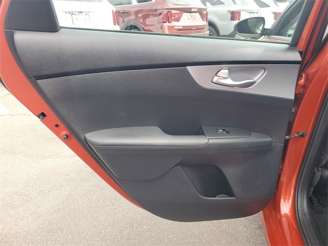 2023 Kia Forte LXS photo 9