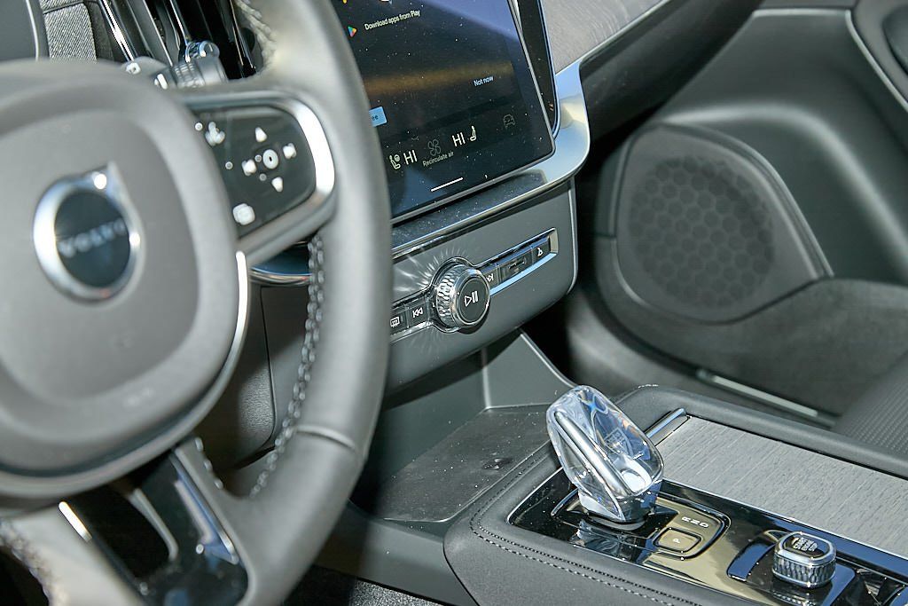 2026 VOLVO XC90 - Image 14