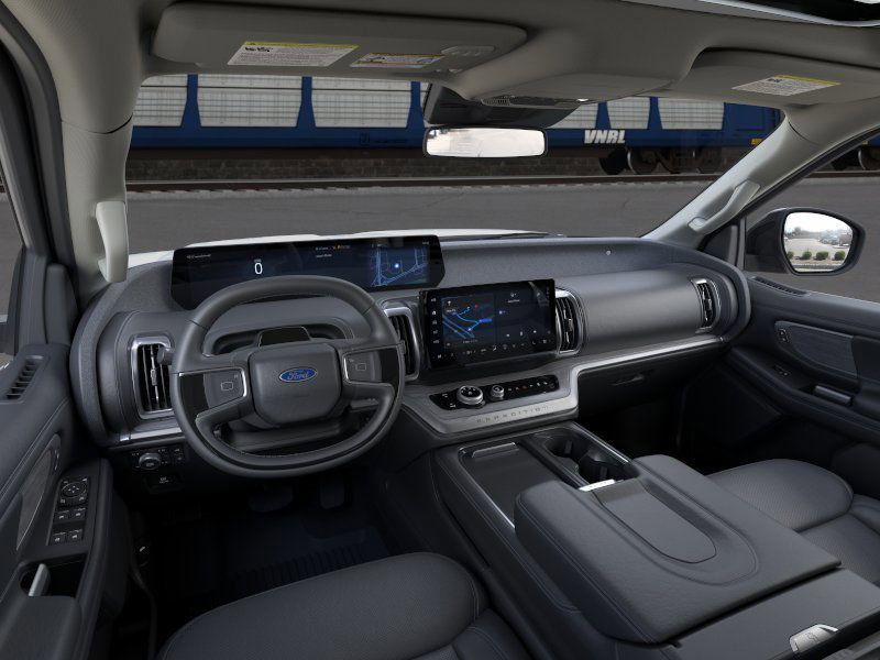 2025 Ford Expedition MAX Platinum photo 6