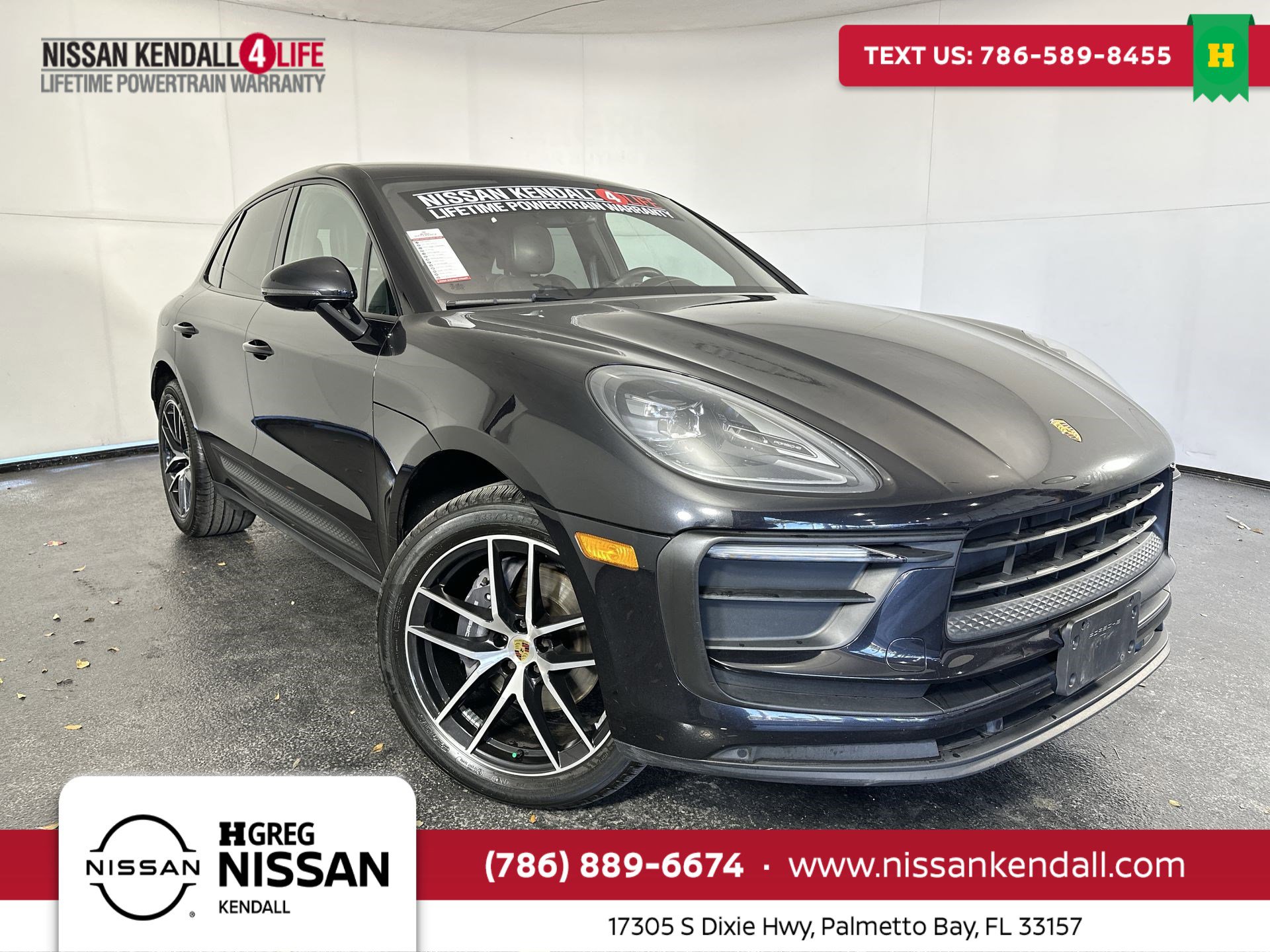 2022 Porsche Macan Base