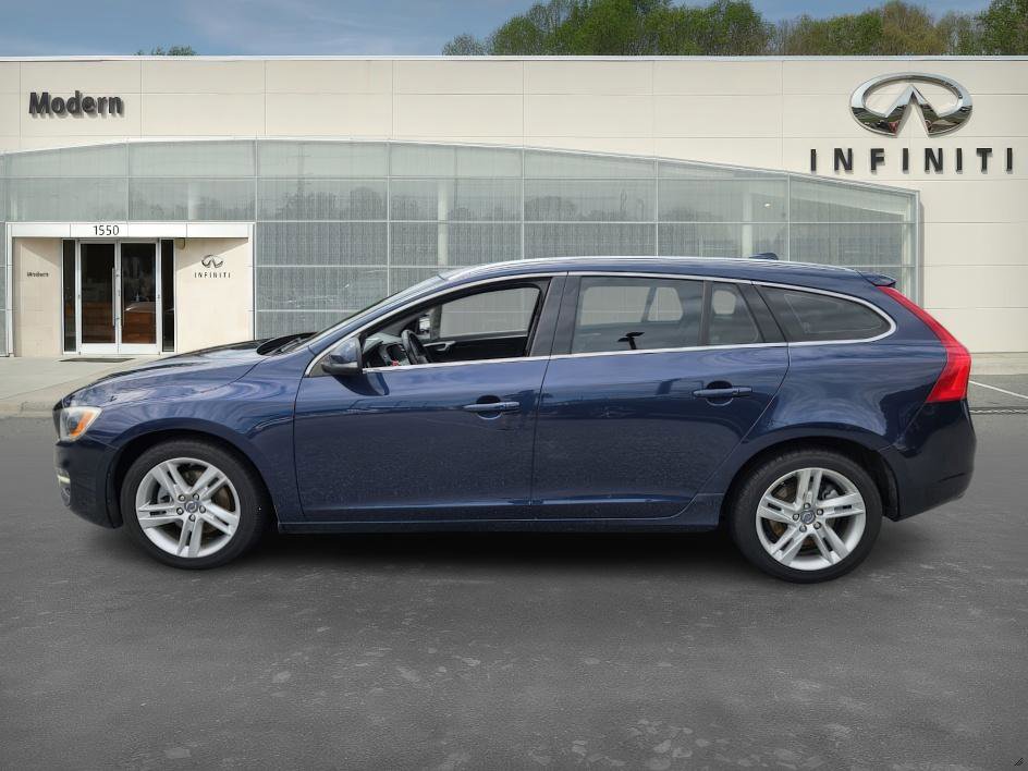 2015 Volvo V60 T5 Drive-E Platinum photo 6