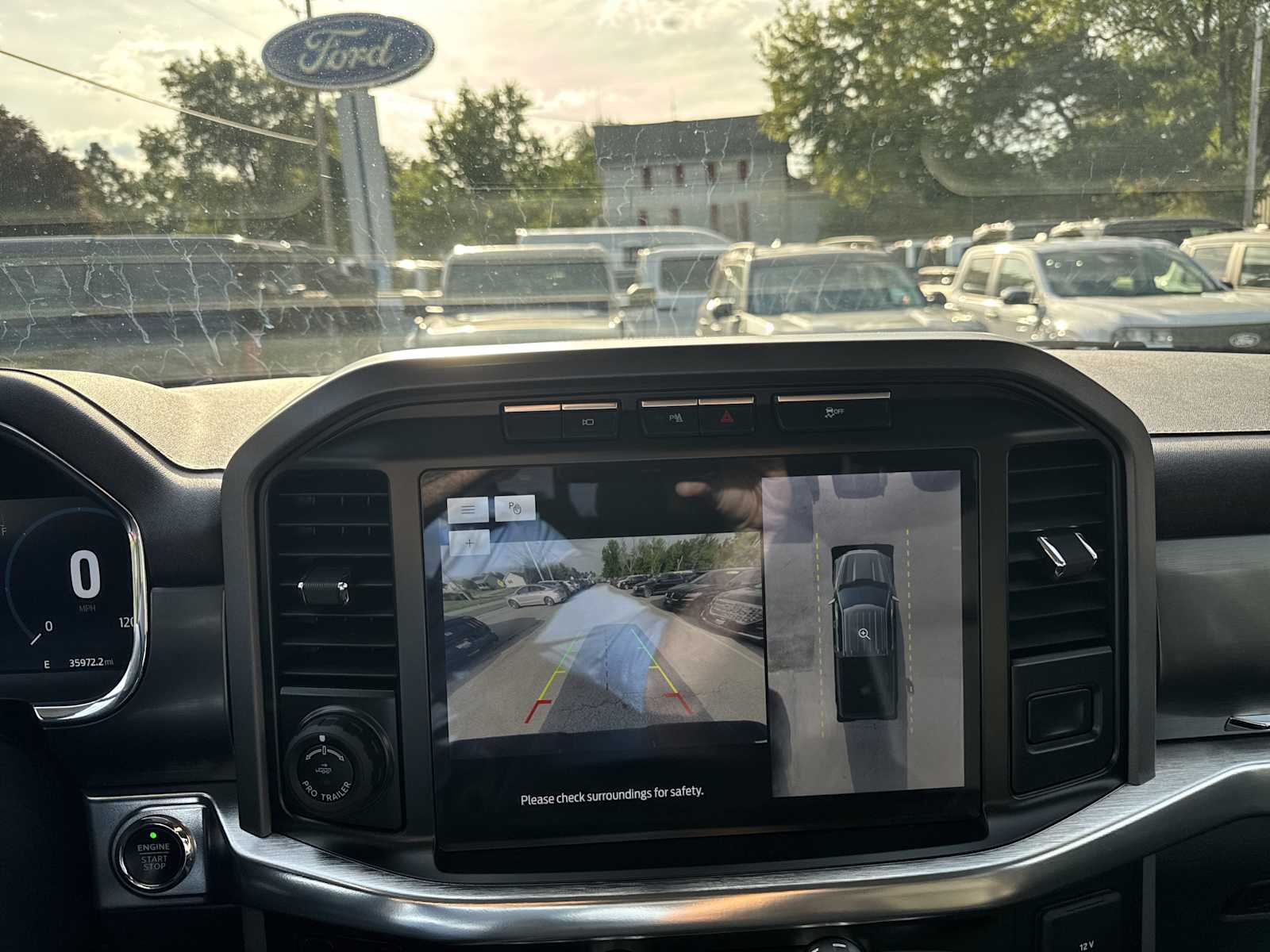 2022 Ford F-150 Lariat photo 27