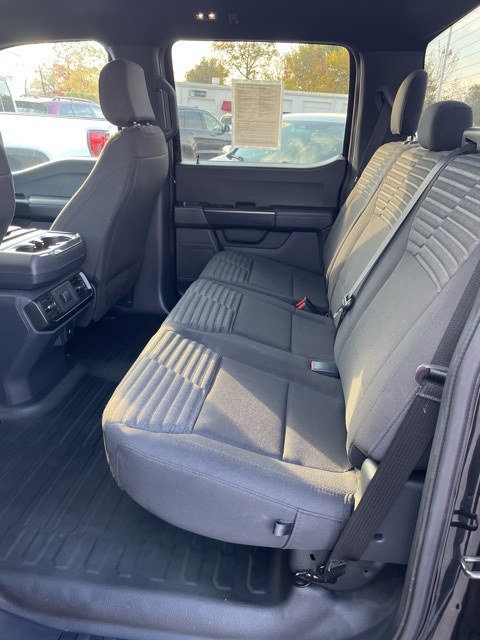 2022 Ford F-150 XL photo 3
