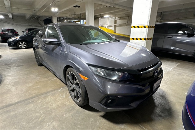 2019 Honda Civic Sport photo 2