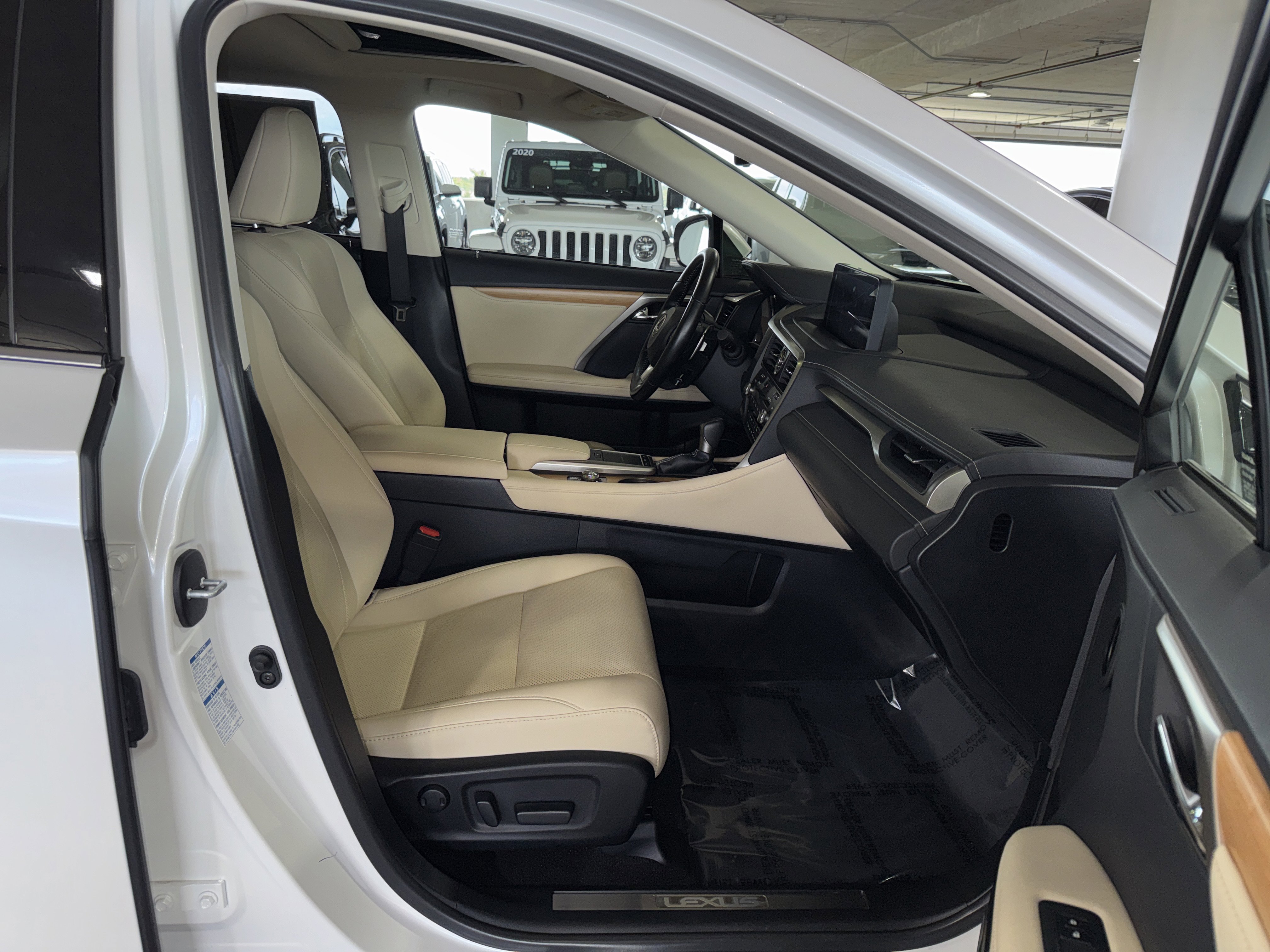 2021 Lexus RX 350 photo 3
