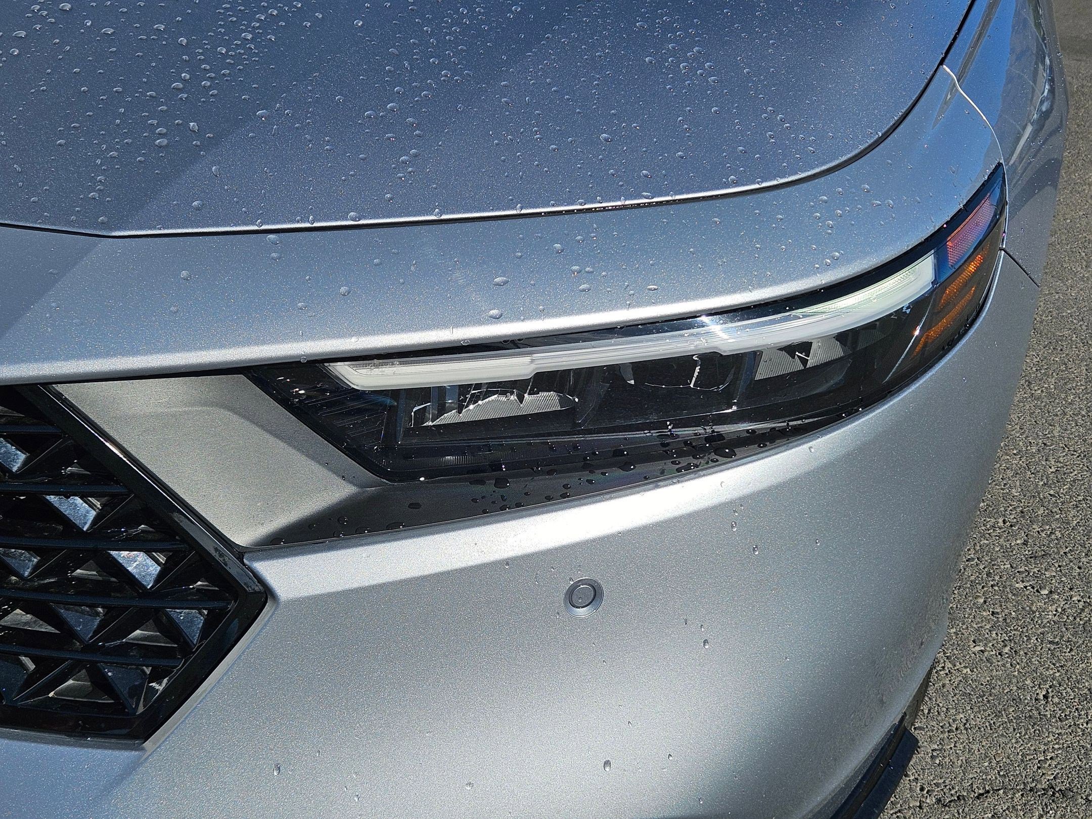 2023 Honda Accord Hybrid Touring photo 9
