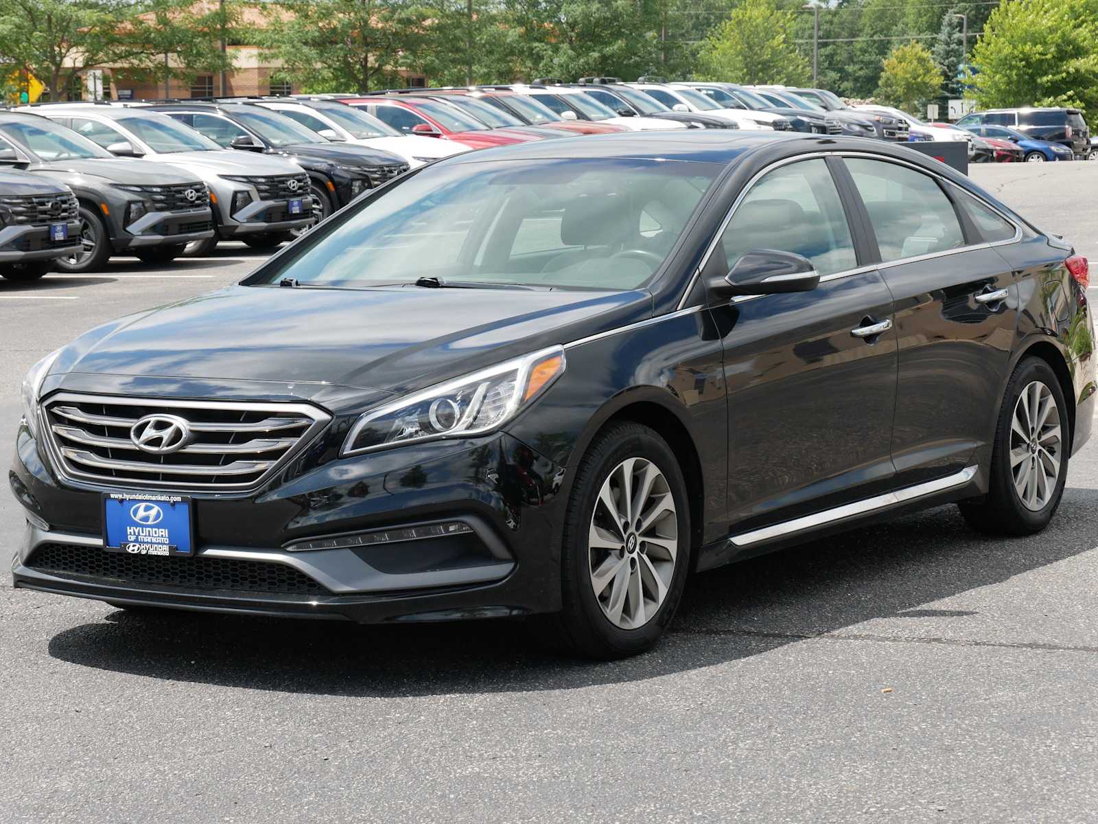 Used 2017 Hyundai Sonata Sport with VIN 5NPE34AFXHH513634 for sale in Mankato, Minnesota