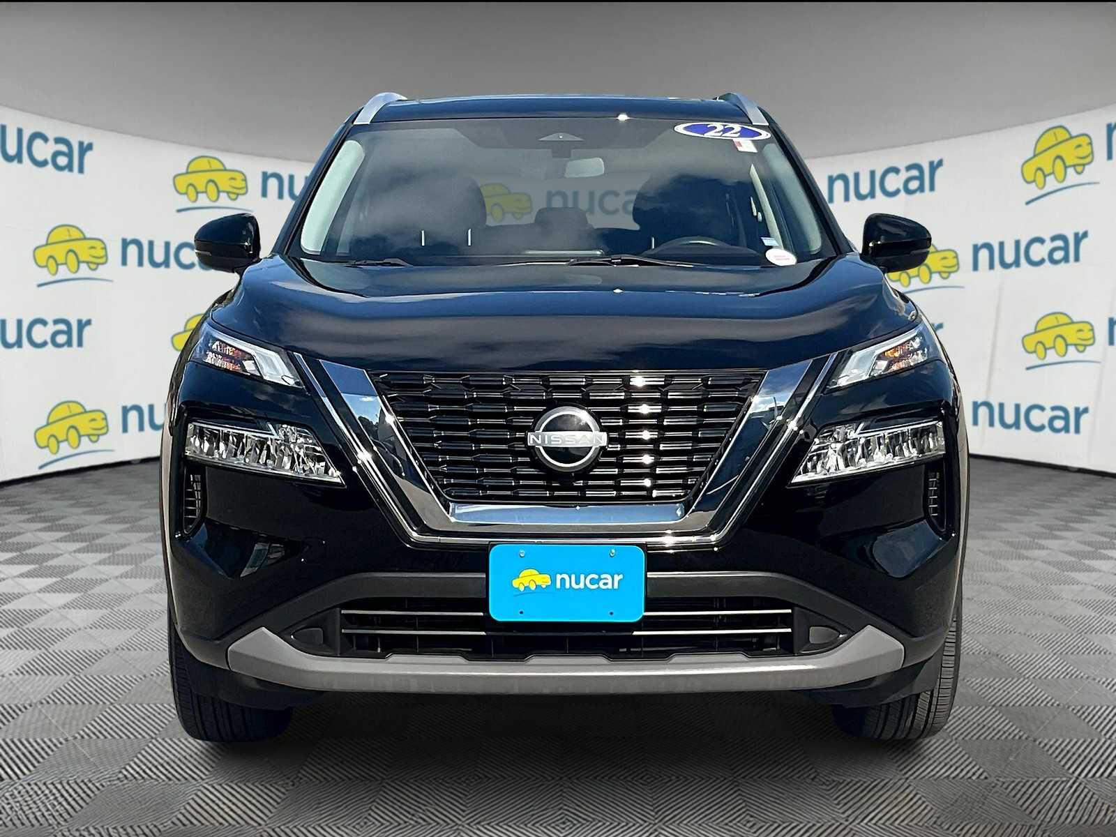 2022 Nissan Rogue SV photo 2