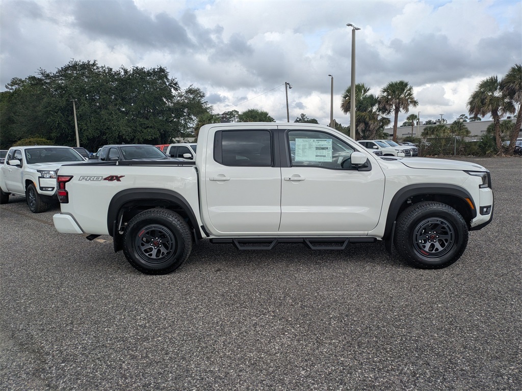 2026 Nissan Frontier PRO-4X photo 2
