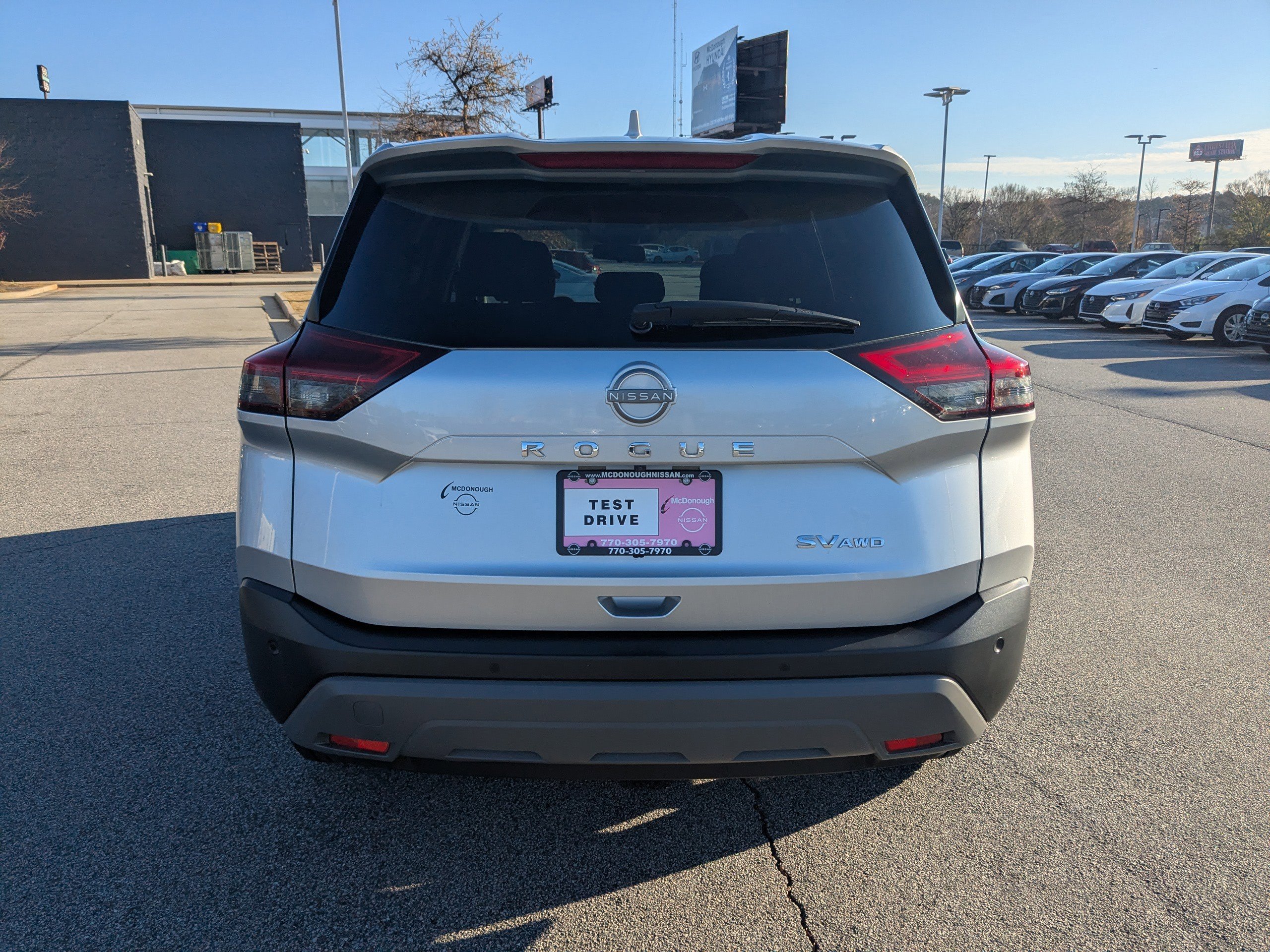 2023 Nissan Rogue SV photo 2