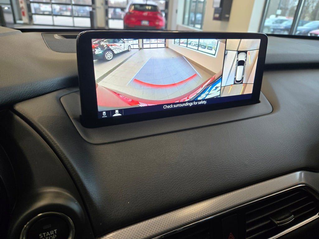 2022 Mazda CX-9 Signature photo 12