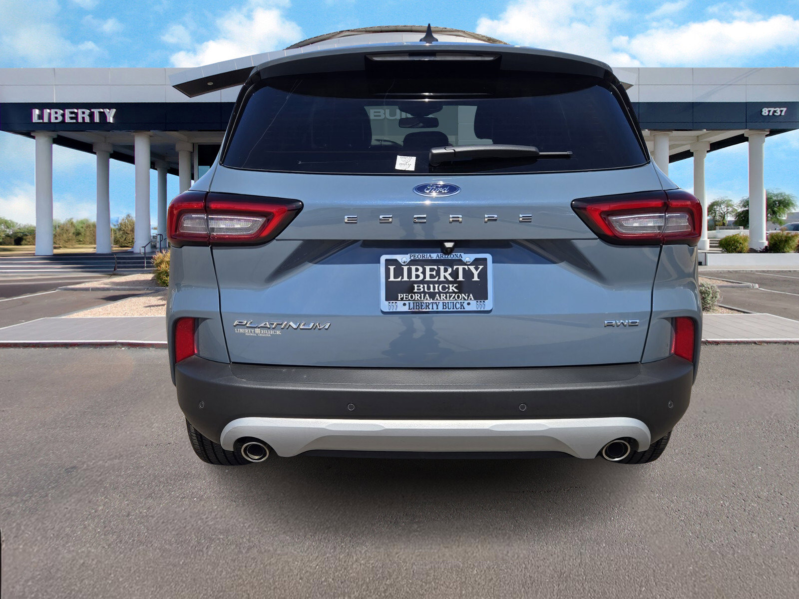 2023 Ford Escape Platinum photo 2