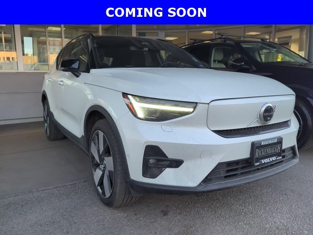 2023 Volvo XC40 Ultimate's photo