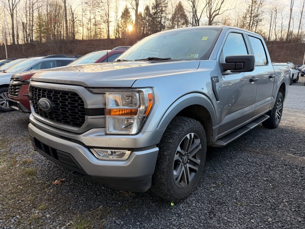 2022 Ford F-150 XL photo 2