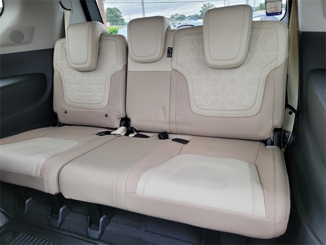 2025 Nissan Armada Platinum photo 13