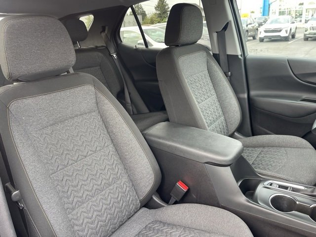 2024 Chevrolet Equinox LT photo 11