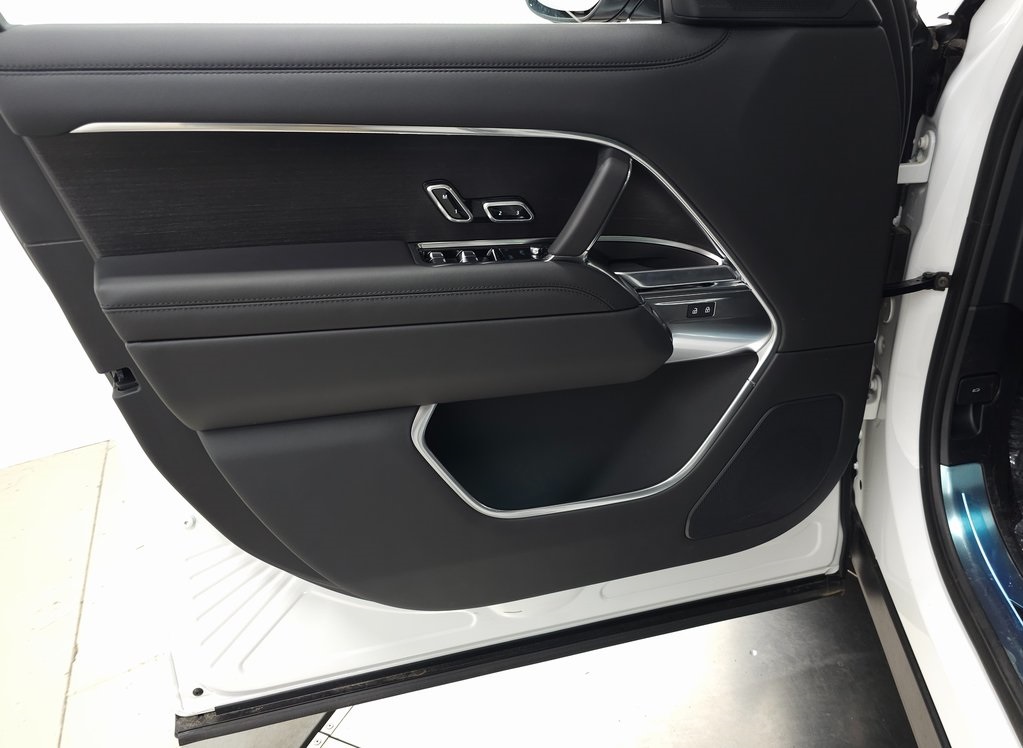 2025 LAND ROVER RANGE ROVER - Image 12