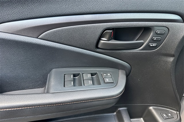 2022 Honda Passport TrailSport photo 11