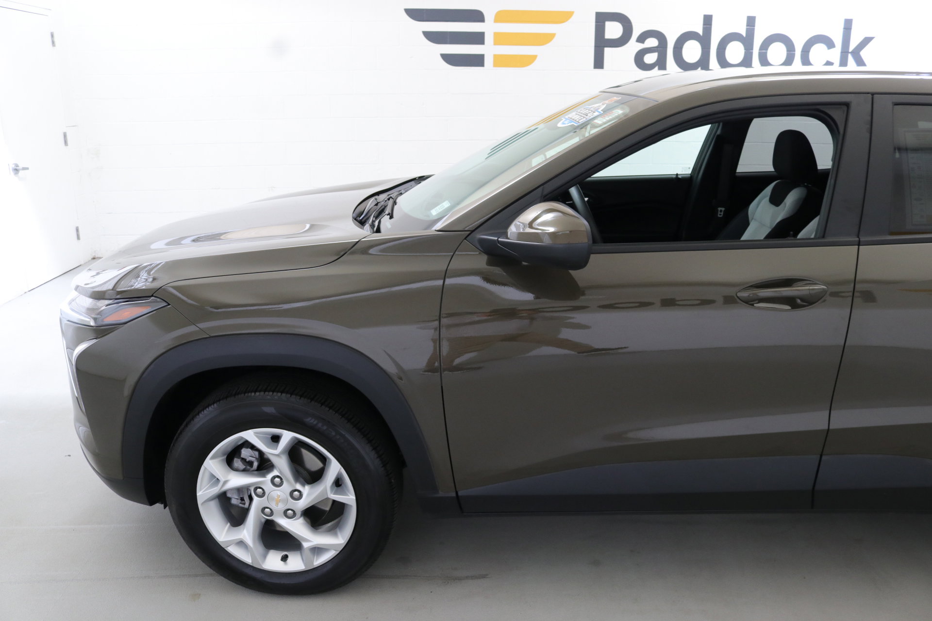 2024 Chevrolet Trax LS photo 4