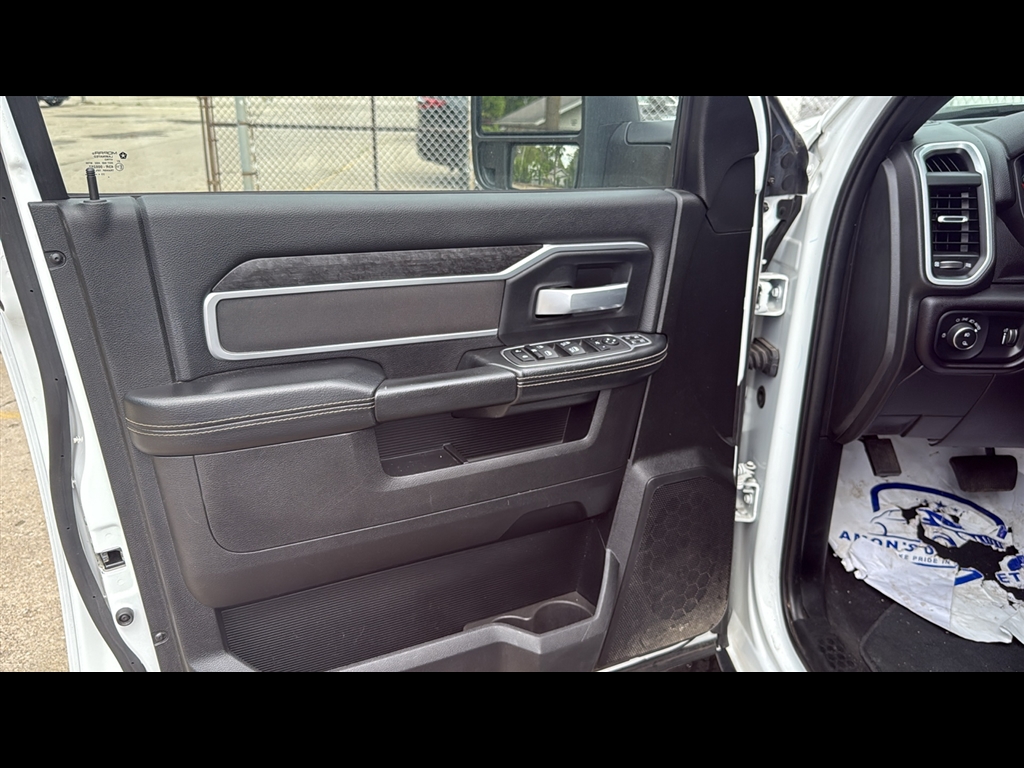 2024 Ram 2500 Big Horn photo 5