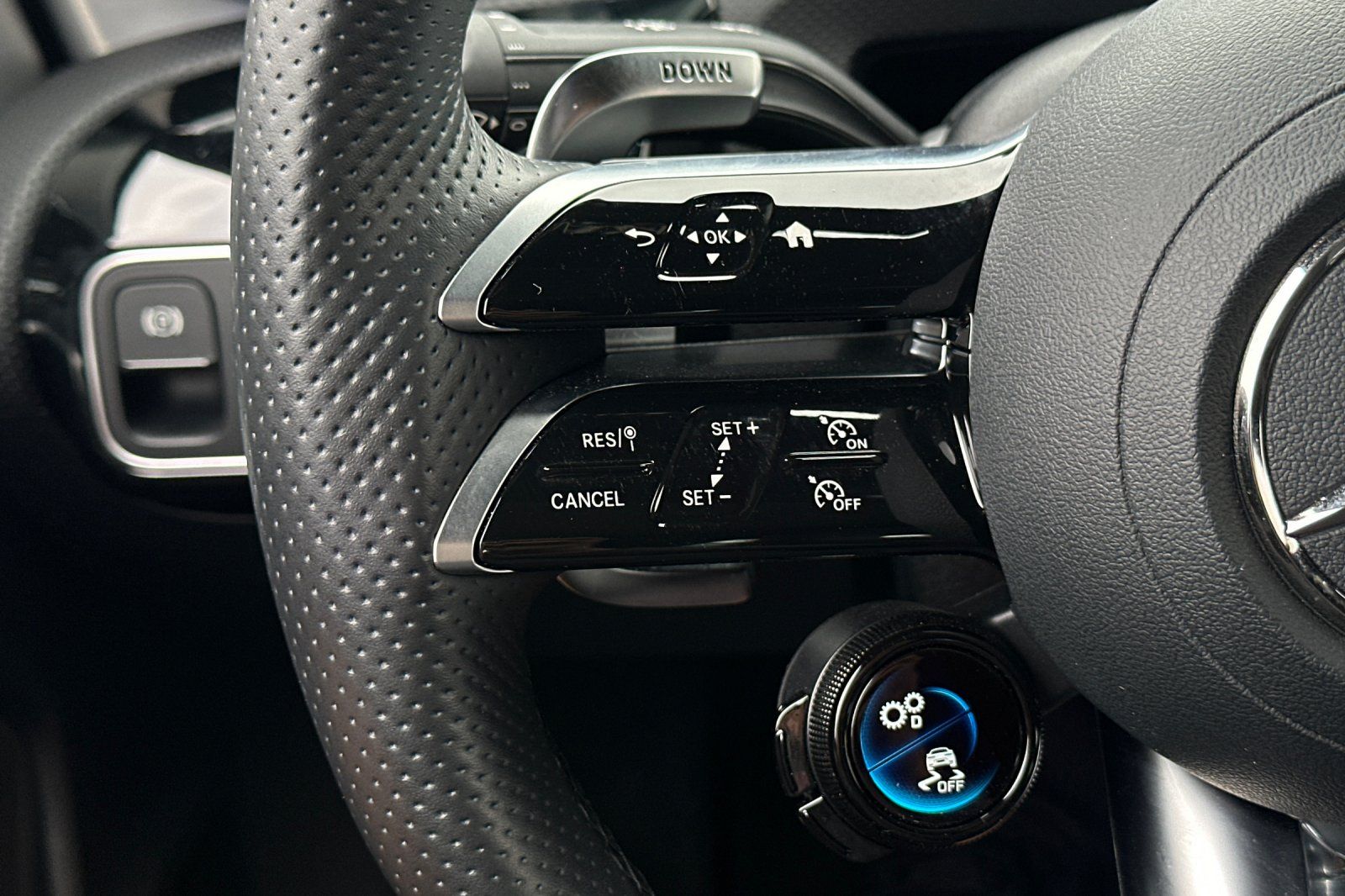 2025 Mercedes Benz CLA 35 AMG 4MATIC photo 23