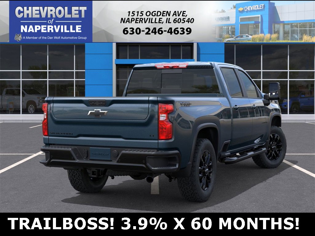 2026 Chevrolet Silverado 2500HD LT photo 3