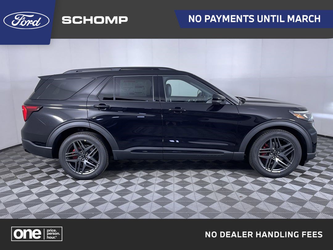 2025 Ford Explorer ST's photo