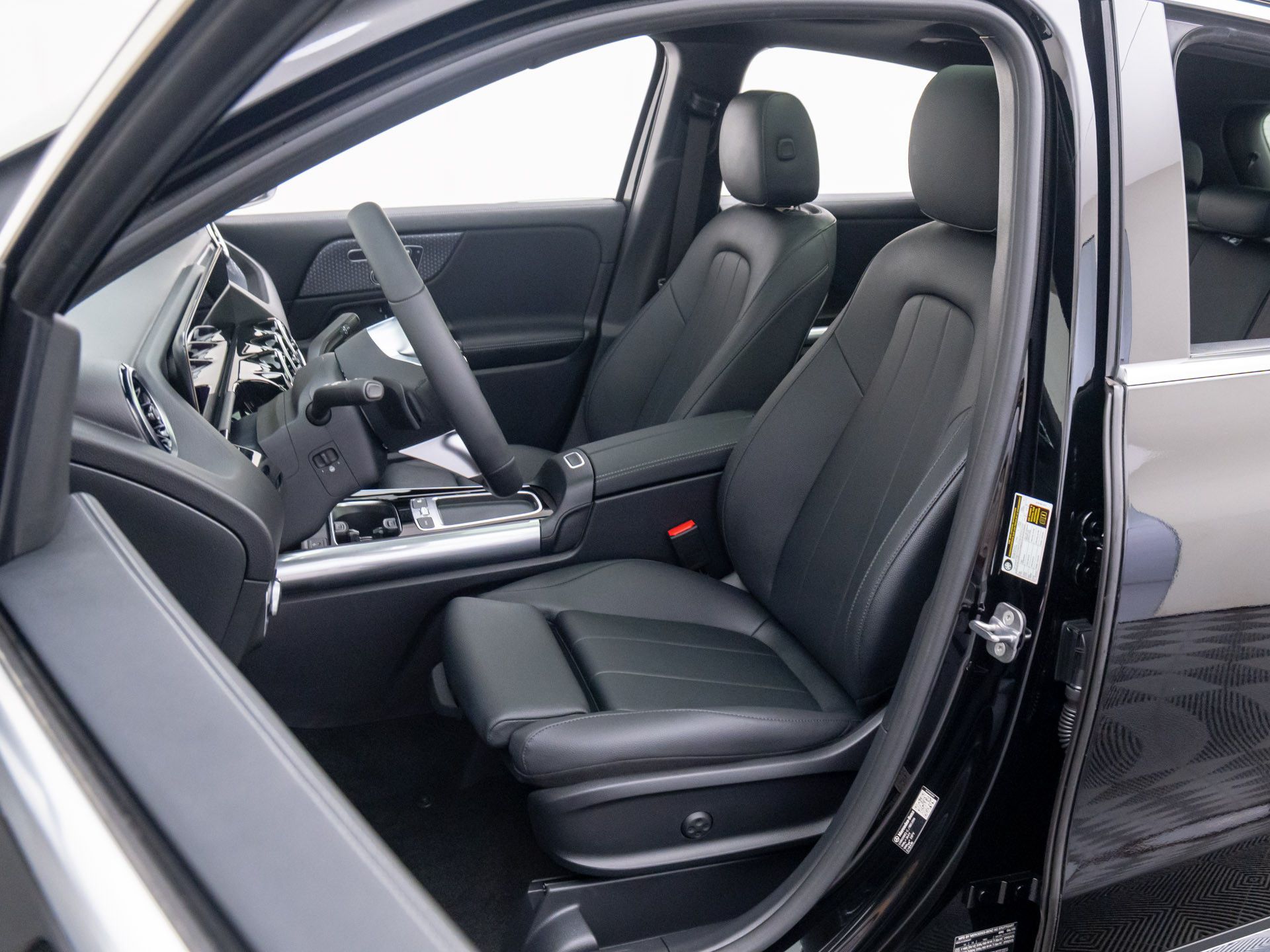 2026 Mercedes Benz GLA 250 4MATIC photo 13