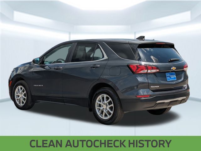 2023 Chevrolet Equinox LT photo 2