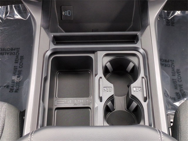 2026 Ford F-250 photo 18