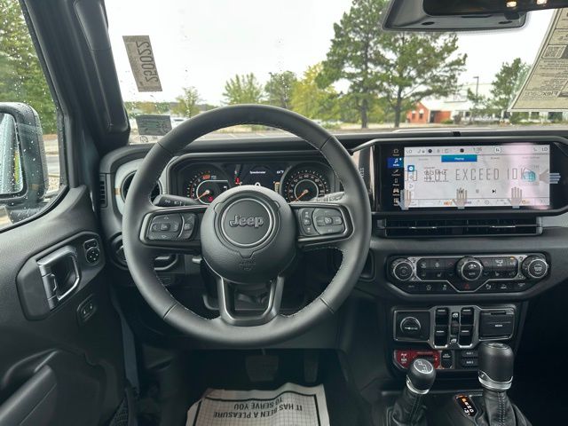 2025 Jeep Wrangler Willys photo 19