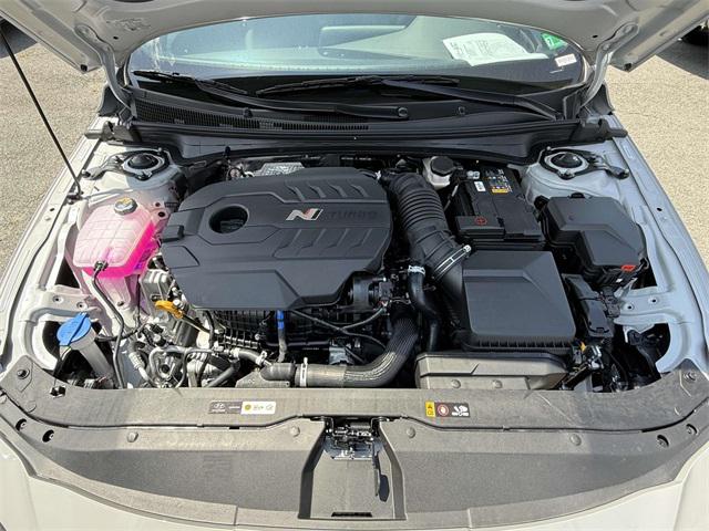2025 Hyundai Elantra N Base photo 12