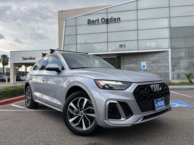 2023 Audi Q5 Premium Plus's photo