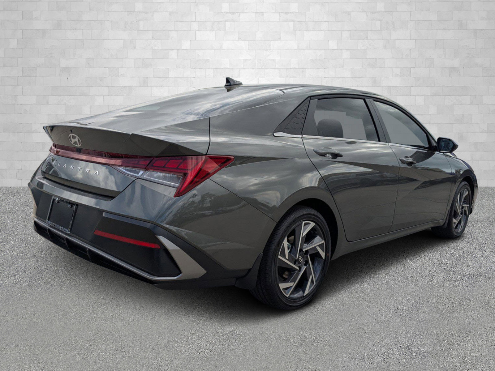 2025 Hyundai Elantra SEL Convenience photo 2